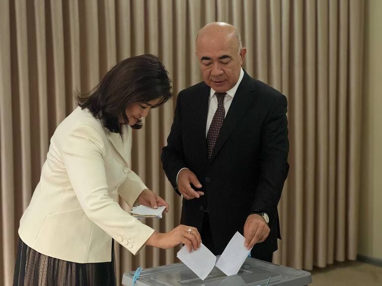 <p><b><strong>“Saylovda ovozim nimani hal qiladi, degan inson — kelajagiga beparvo inson” — Zoir Mirzayev </strong></b></p>
