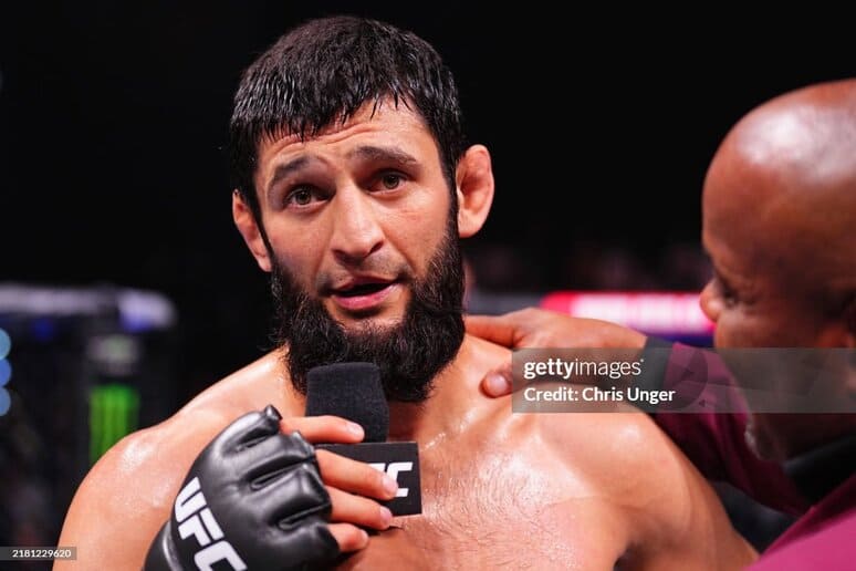 <p><b>UFC jangchisi Hamzat Chimayev: &ldquo;Shon, Drikus yoki Adesanya &mdash; keyingi raqibim kim bo&lsquo;lishi ahamiyatsiz. Men pul va kamar uchun jang qilaman&rdquo;&nbsp;</b></p>