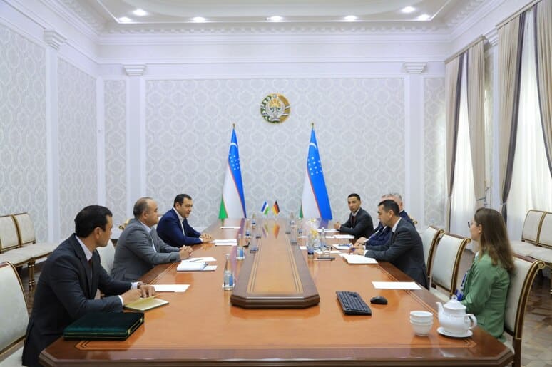 <p><strong>Germaniya kompaniyasi&nbsp;Farg‘onada&nbsp;1,5 mln yevro investitsiya evaziga zargarlik akademiyasini tashkil etishi mumkin</strong></p>
