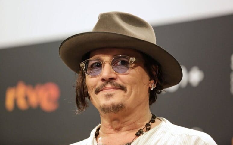 <p><b><strong>Jonni Depp kinoga qaytmoqda: aktyor yangi filmda Penelopa Krus bilan suratga tushadi</strong></b></p>