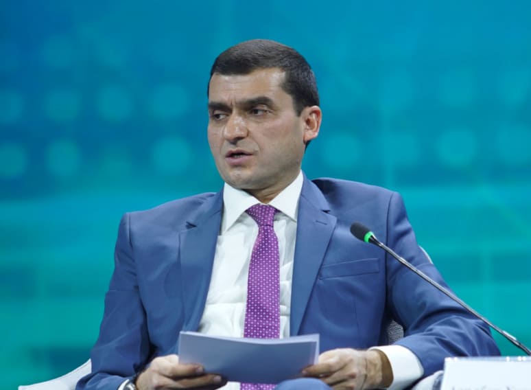<p><b></b><strong>Shifokorlar oyligi qachon ming dollarga yetadi? Sog‘liqni saqlash vaziri javob berdi</strong></p>