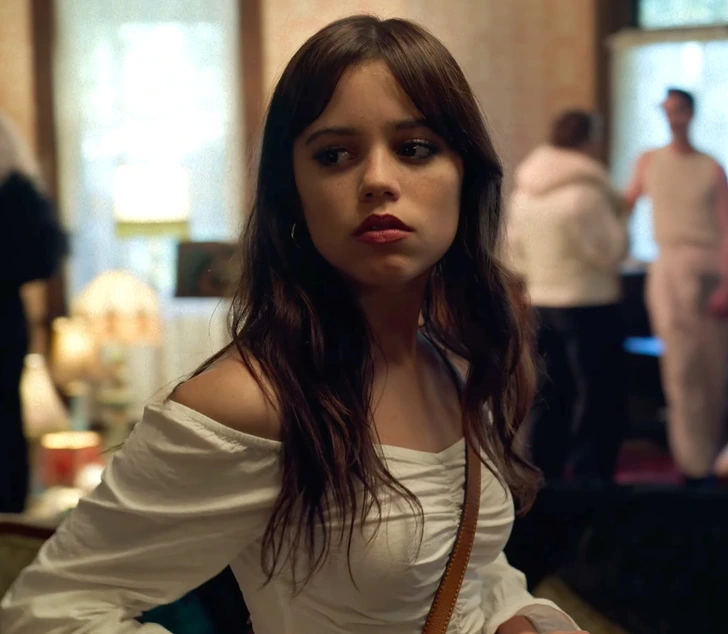 Erkak ozini sikdi Grafinyaning Grand Saroyi porno videosi