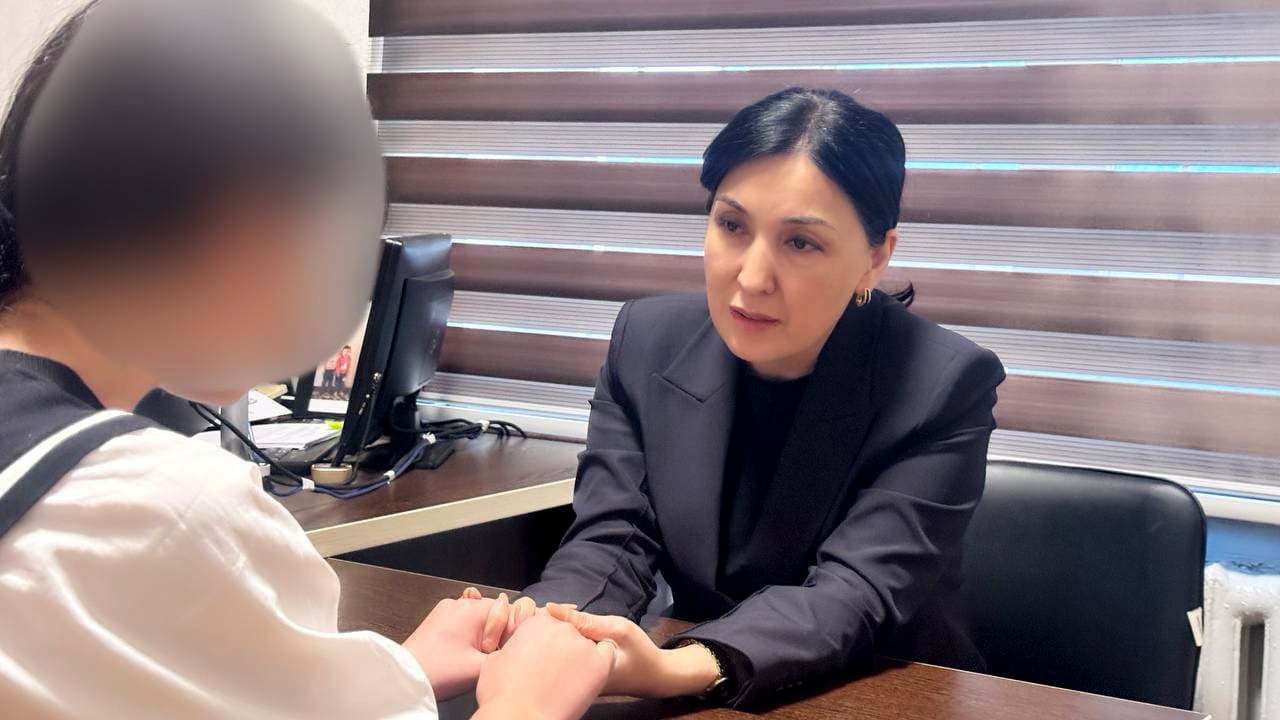 Jinsiy zoravonlikka uchragan qizlar videolari Jinsiy zoravonlikka uchragan qizlar videolari