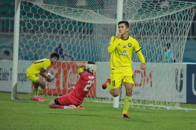 <p><b>Superliga. 19 yoshli futbolchi het-trik qilgan o‘yinda “Surxon” “So‘g‘diyona” ustidan g‘alaba qozondi</b></p>