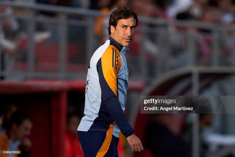<p><b>Raul Gonsales Armaniston terma jamoasi bosh murabbiyiga aylanishi mumkin&nbsp;</b></p>
