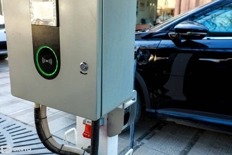 O&lsquo;zbekistonda ko&lsquo;p qavatli uylar yaqinida elektromobillarni quvvatlash stansiyalari o&lsquo;rnatiladi