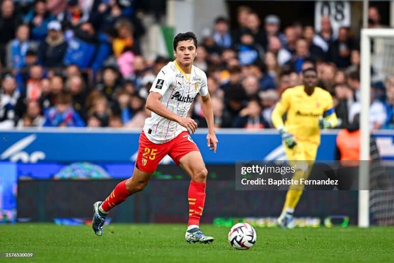 <p><b>Abduqodir Husanov Fransiya chempionatida oyning eng yaxshi yosh futbolchisi deb topildi </b></p>