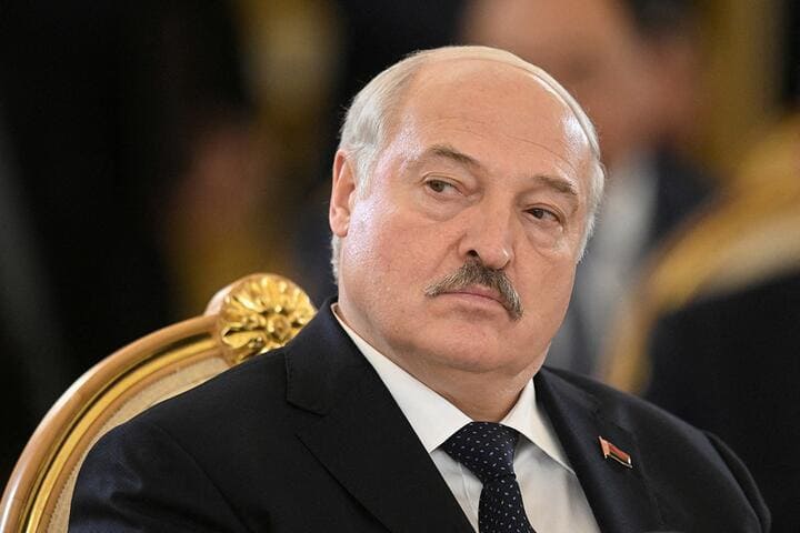 <p><b>Lukashenko agar </b><b>Tramp </b><b>urushlarni to‘xtata olsa, unga Nobel mukofotini berishni taklif qildi</b></p>