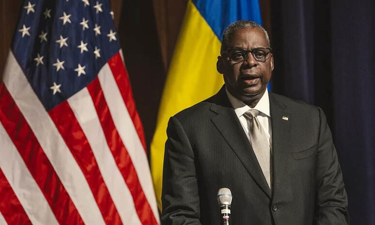 <p><b>WSJ: Pentagon boshqa mijozlarni chetlab o&lsquo;tib, Ukrainaga ATACMS yetkazib bermaydi&nbsp;</b></p>