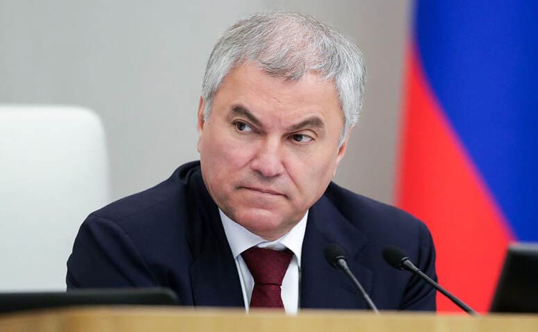 <p><b>“Rus tilini bilmaydigan migrant bolalar maktabga qabul qilinmaydi” — Volodin</b></p>