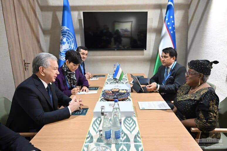 <p><b><strong>Shavkat Mirziyoyev JST bosh direktori Ngozi Okonjo-Iveala bilan uchrashuv o&lsquo;tkazdi. Nimalar muhokama qilindi?</strong></b></p>