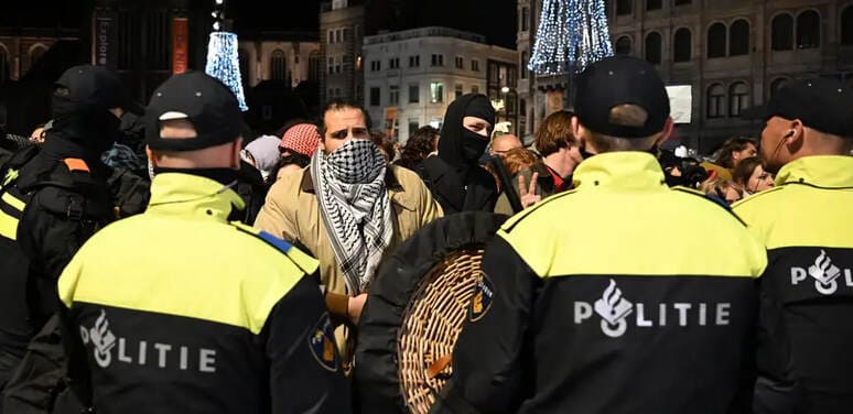 <p><b>Amsterdamda Isroilga qarshi namoyishlar davom etmoqda: yana 300 ga yaqin Falastin tarafdorlari hibsga olindi</b></p>