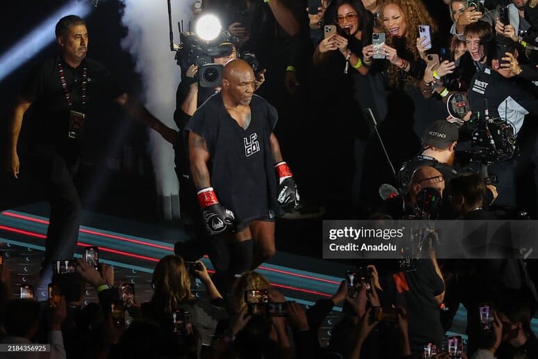 <p><b>Tayson kelgusi yili yana jang qilishni rejalashtirmoqda</b></p>
