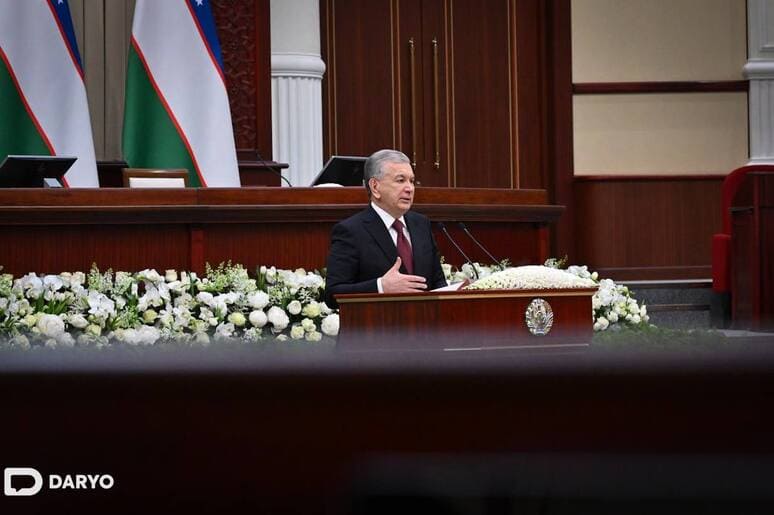 <p><b><strong>Shavkat Mirziyoyev Qonunchilik palatasiga deputat etib saylanganlarni tabrikladi</strong></b></p>