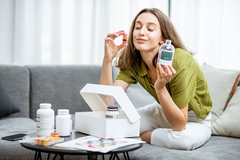 <p><b><strong>Ko&lsquo;proq &mdash; yaxshiroq degani emas: qaysi vitaminlar 40 yoshdan oshgan ayollar uchun mumkin emas?</strong></b></p>