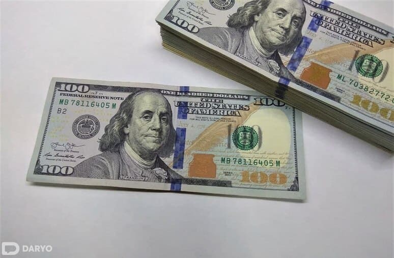 <p><b>O&lsquo;zbekiston tijorat banklarida dollar sotuv kursi 12 900 so&lsquo;mdan oshdi</b></p>