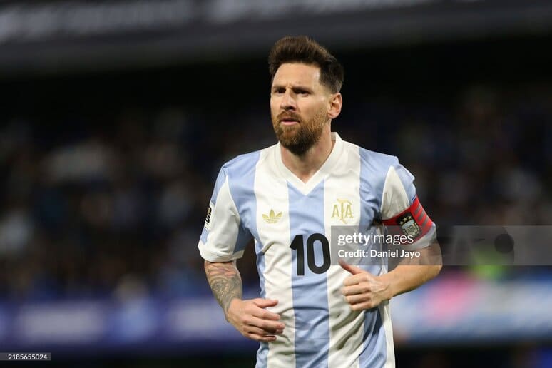 <p><b>Lionel Messi terma jamoa miqyosida eng ko&lsquo;p golli uzatma bergan futbolchi rekordini takrorladi&nbsp;</b></p>