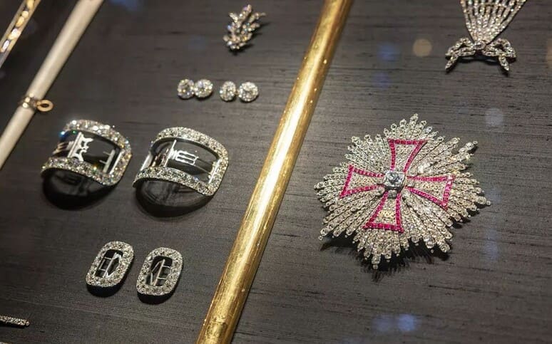 <p><b>Fransiyada 7 million yevrolik zargarlik buyumlari o‘g‘irlab ketildi</b></p>