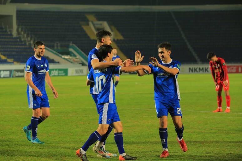<p><b><strong>Superliga. “Navbahor” mehmonda “Qizilqum”ni tor-mor etdi</strong></b></p>