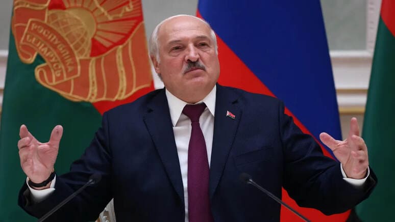 <p><b>Lukashenko agar norozilik namoyishlari bo&lsquo;lsa, Belarusda internetni butunlay &ldquo;uzish&rdquo; bilan tahdid qildi&nbsp;&nbsp;</b></p>
