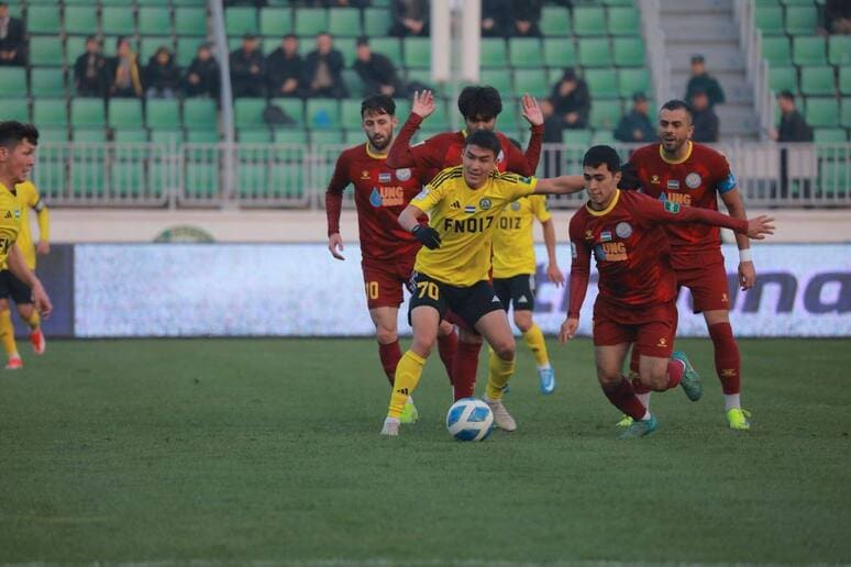 <p><b><strong>O&lsquo;zFHM &ldquo;Neftchi&rdquo; &ndash; &ldquo;Nasaf&rdquo; o&lsquo;yinida VAR aralashuvi bilan ko&lsquo;rsatilgan qizil kartochka noto&lsquo;g&lsquo;ri berilganini maʼlum qildi</strong></b></p>