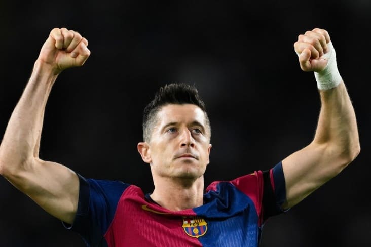 <p><b>Levandovski: &ldquo;Messi va Ronaldu boshqa dunyodan&rdquo;</b></p>