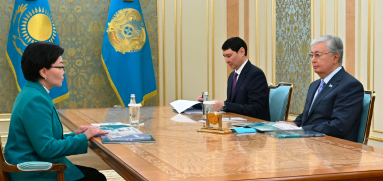 Kazakhstan employs over 804,000 people in 2024 