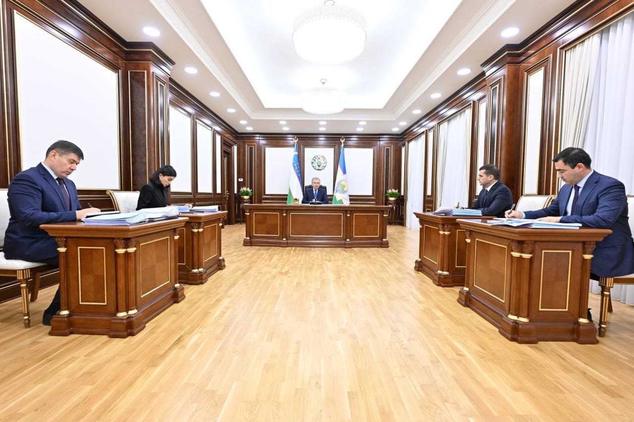 <p><b><strong>Prezident ayollar orasida onkologik kasalliklarni nazorat qilishga doir davlat dasturini maʼqulladi</strong></b></p>