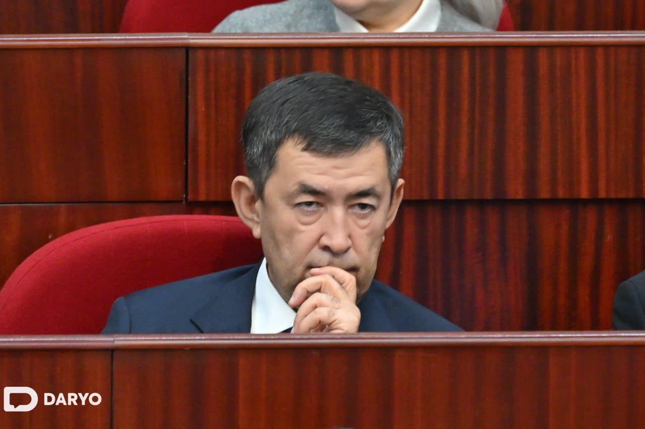 <p><b>Erkinjon Turdimov Prezident administratsiyasida faoliyatini davom ettiradi</b></p>