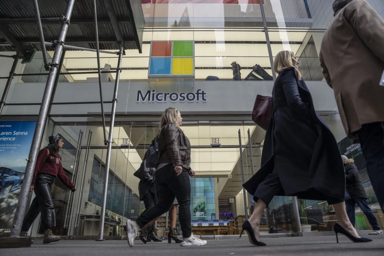 <p><b>AQSHda Microsoft kompaniyasiga qarshi yirik tergov boshlandi&nbsp;</b></p>