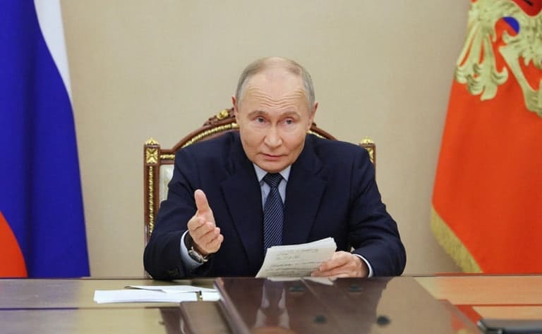 <p><b>Putin Kiyevning davlat ahamiyatidagi nishonlariga “Oreshnik” bilan zarba berishni istisno qilmadi </b></p>