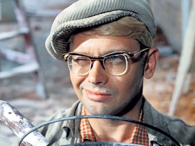 <p><b><strong>Shurik obrazidan nafratlangan: nima uchun Aleksandr Demyanenko Gayday filmlarida suratga tushganidan afsuslangan?</strong></b></p>