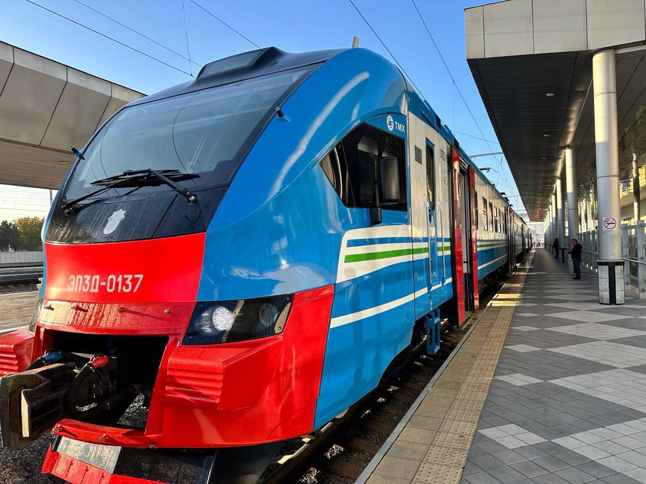 Toshkent &mdash; Xojikent &mdash; Toshkent yo&lsquo;nalishida yangi tezyurar elektropoyezd qo&lsquo;yiladi