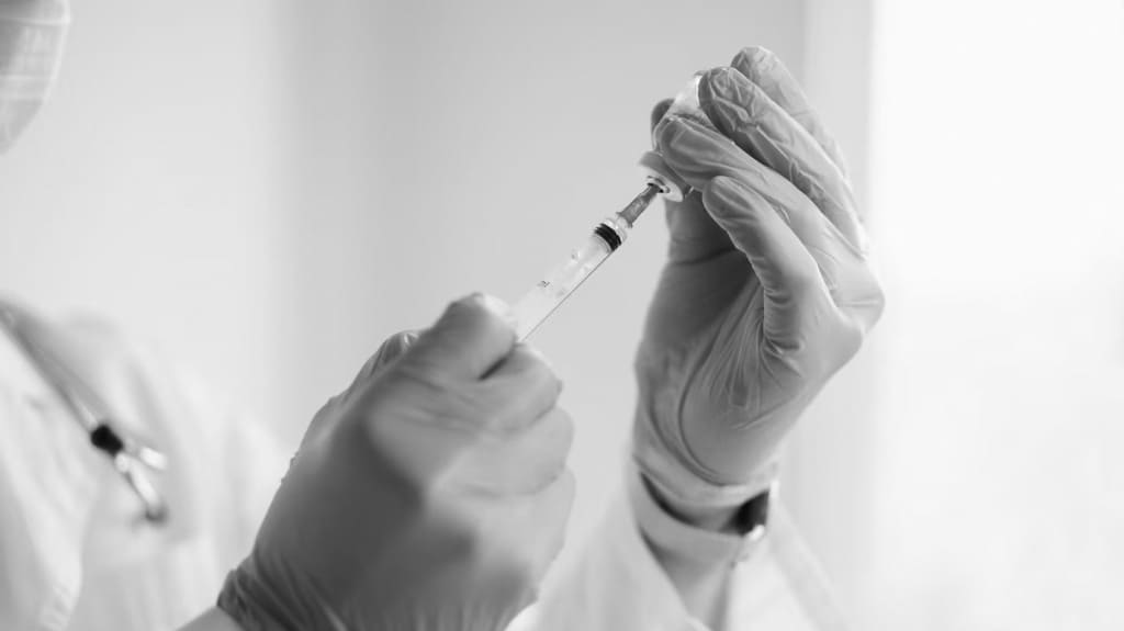 В Афганистане женщинам запретили обучаться медицинским профессиям 