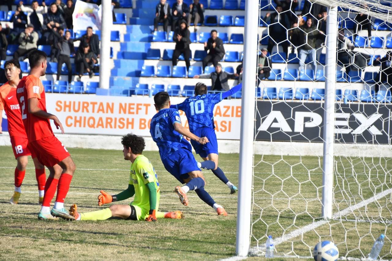 <p><b><strong>“Sho‘rtan” “Olimpik”ni mag‘lub etib, Superligaga qaytdi</strong></b></p>
