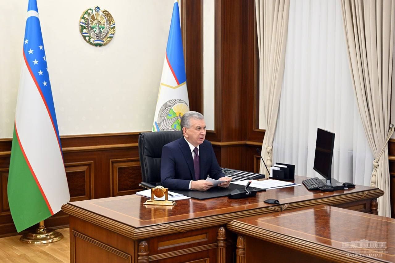<p><b>Shavkat Mirziyoyev raisligida aholini talab yuqori kasblarga o&lsquo;qitish va daromadli ish bilan taʼminlash chora-tadbirlari bo&lsquo;yicha kengaytirilgan yig&lsquo;ilish o&lsquo;tkazildi&nbsp;</b></p>