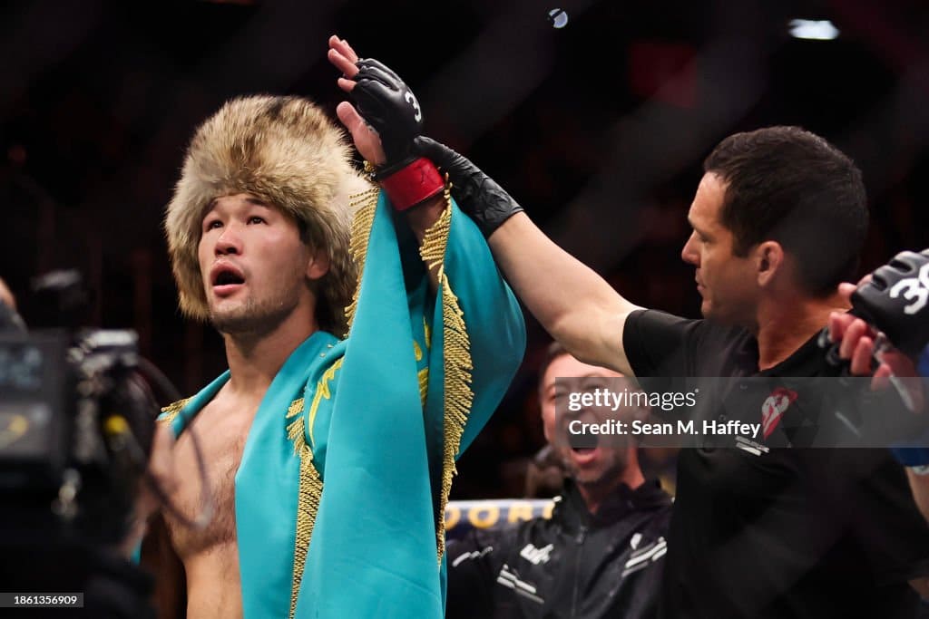 <p><b>UFC 310. Shavkat Rahmonov irlandiyalik raqibini mag&lsquo;lubiyatga uchratdi</b></p>