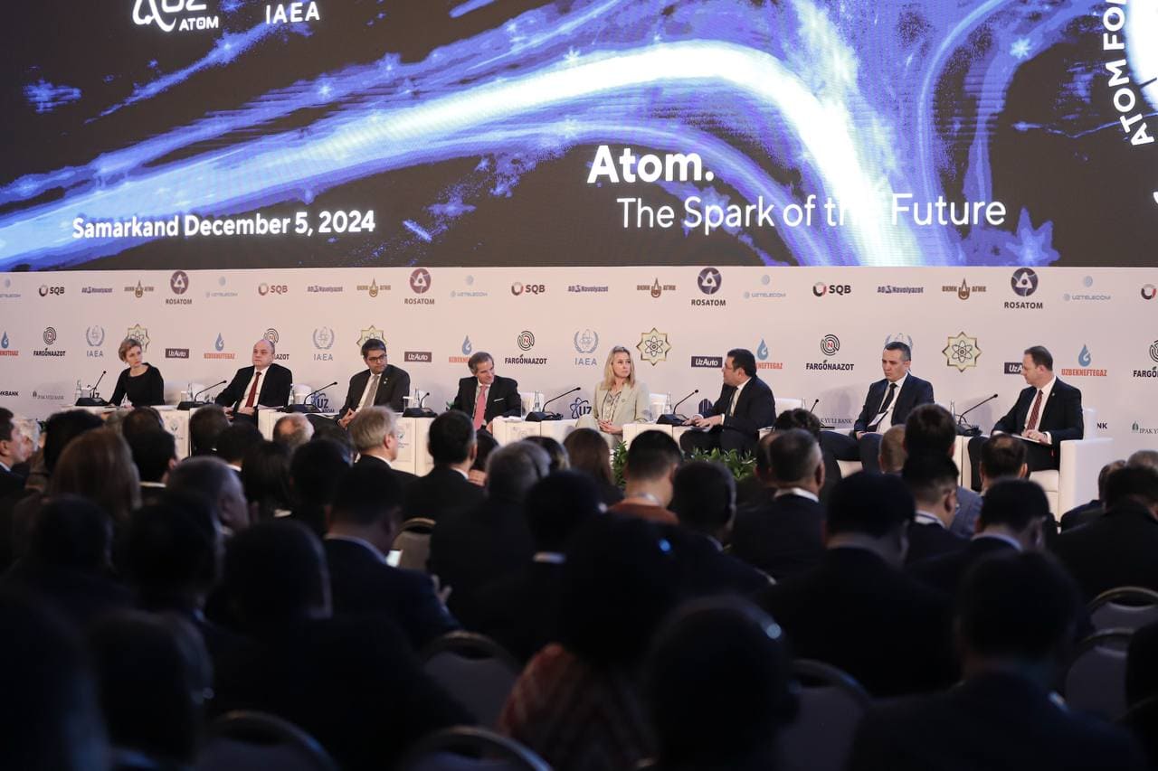 <p><b>“Aholi hukumatni muntazam savolga tutishi kerak” — Samarqandda atom energiyasidan tinch yo‘lda foydalanish bo‘yicha anjuman o‘tkazildi</b></p>
