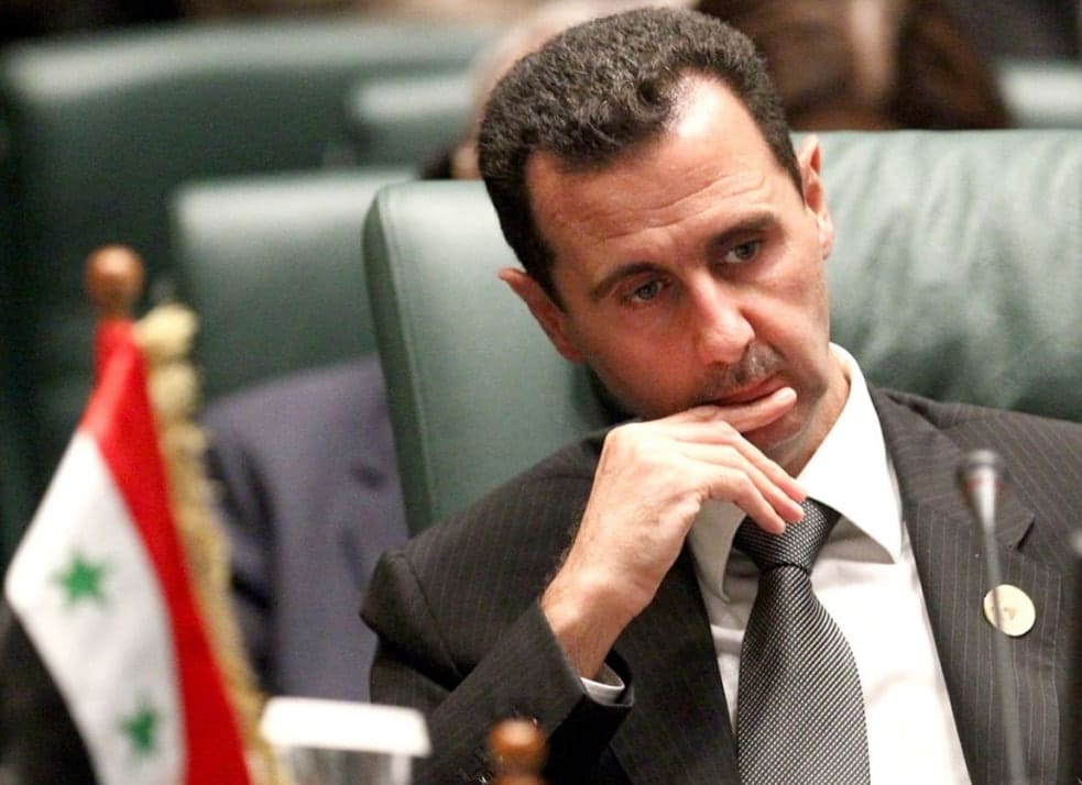 <p><b>Bashar Asadning yaqin qarindoshi osib o&lsquo;ldirildi (video)</b></p>