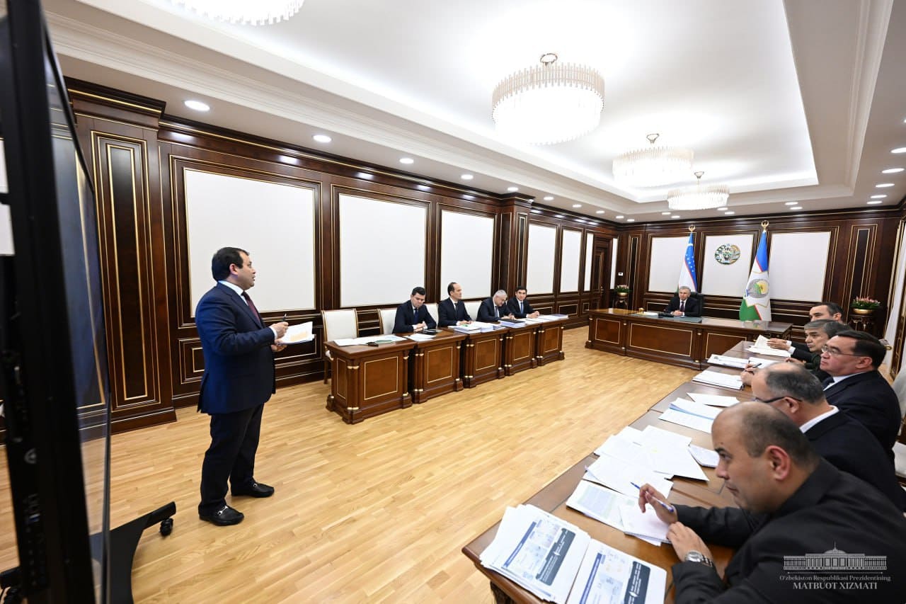 <p><b><strong>Qandolatchilikdagi imtiyoz, sut mahsulotlari ishlab chiqarish: prezidentga oziq-ovqat sanoatidagi rejalar bo‘yicha axborot berildi</strong></b></p>