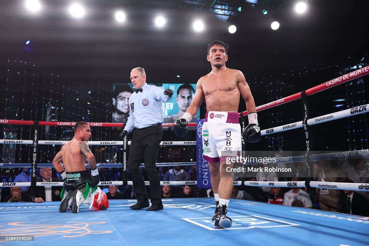 <p><b><strong>Boks. Murodjon Ahmadaliyev Espinosani nokautga uchratib, WBA Interim kamarini qo‘lga kiritdi</strong></b></p>
