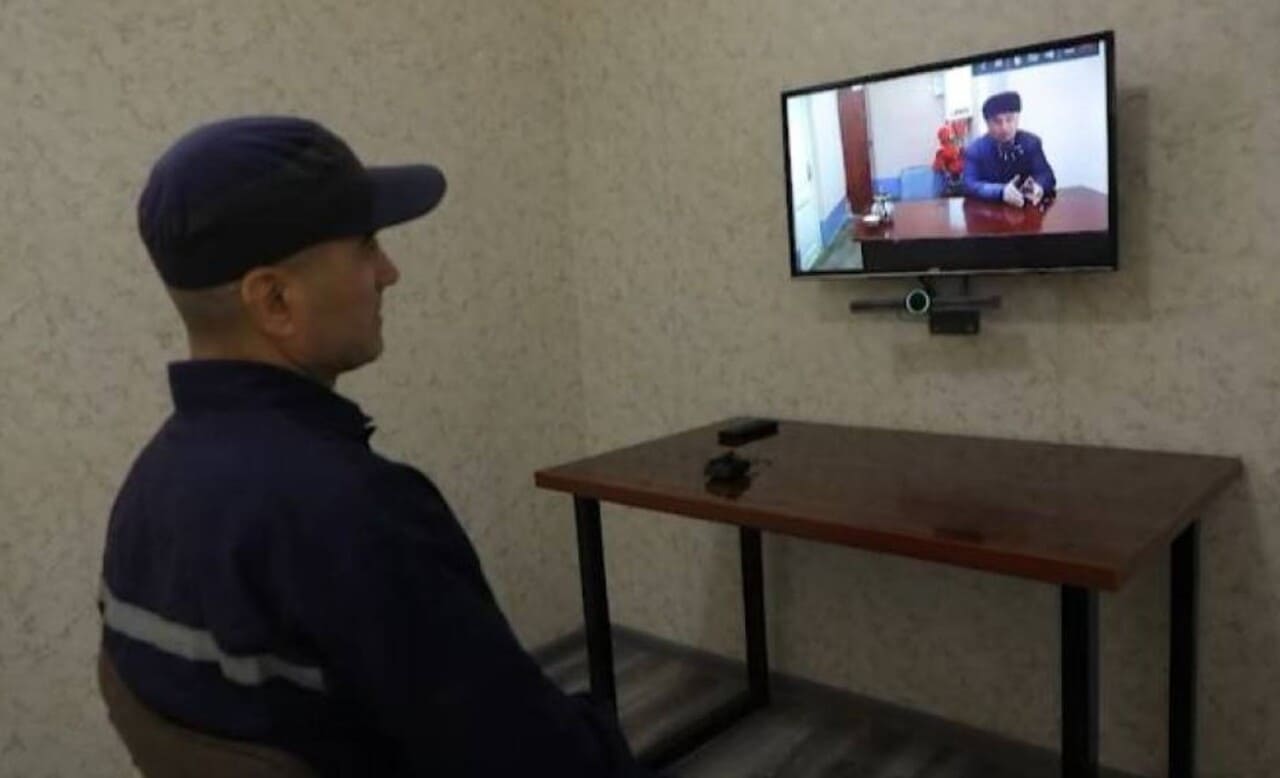 <p><b>O‘zbekistonda mahkumlarga masofaviy videouchrashuv huquqi berilishi kutilmoqda</b></p>