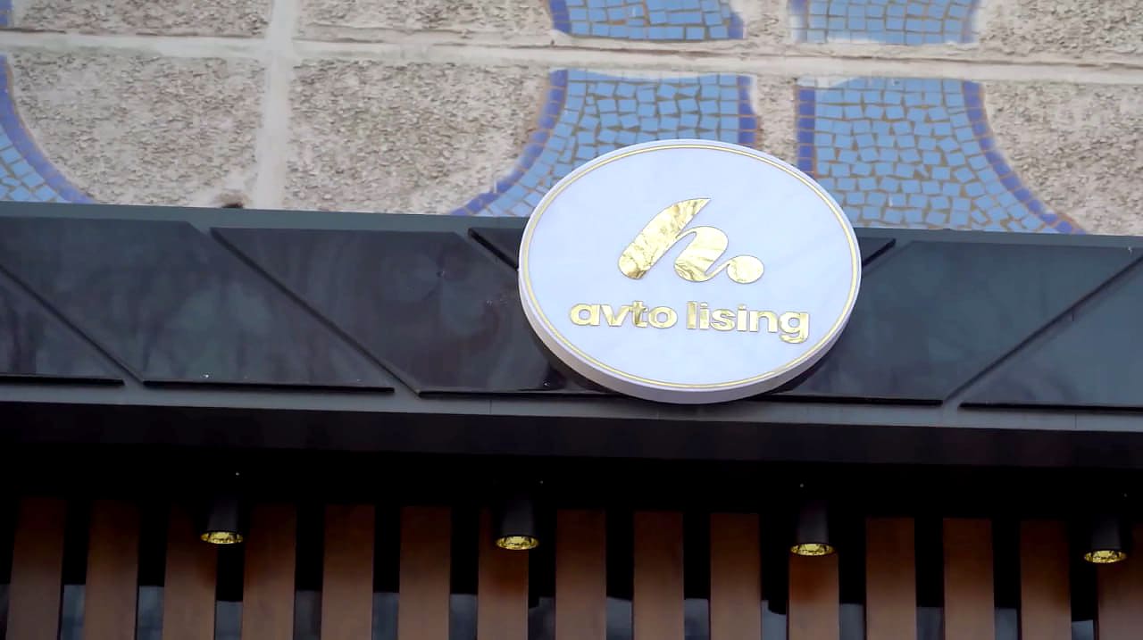 <p><b>Toshkentda fuqarolar yana bir avtolizing firma aldoviga uchradi</b></p>