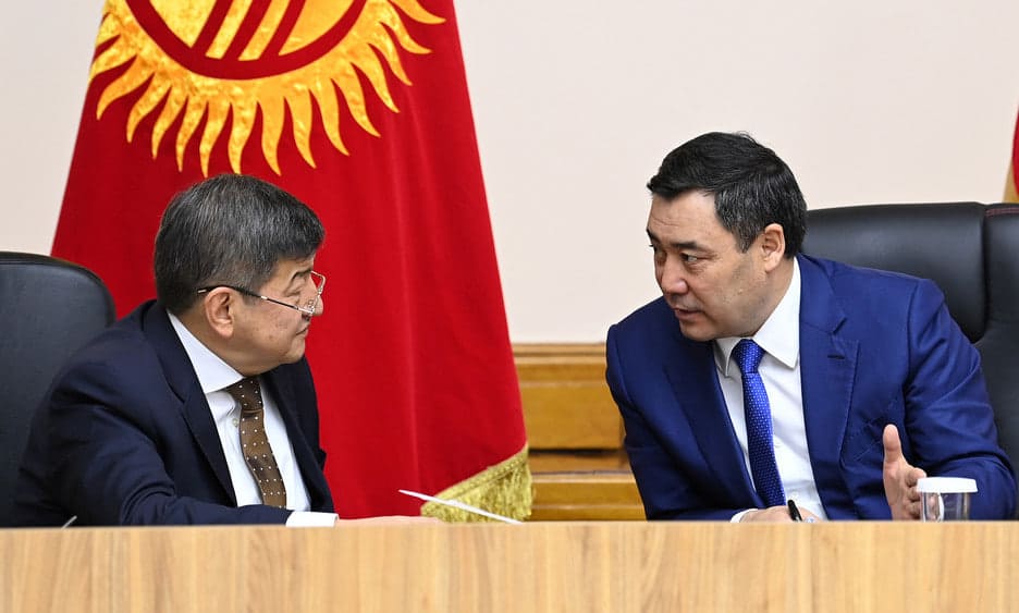 <p><b>Sadir Japarov bosh vazirni ishdan olgani sababini aytdi </b></p>