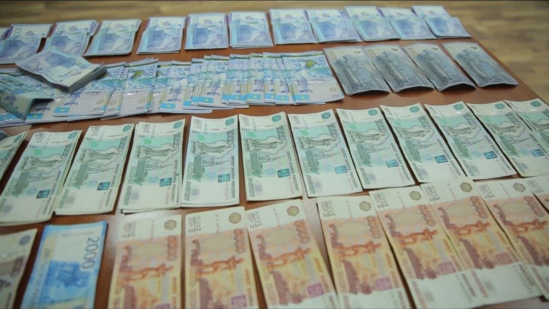 &ldquo;Farhod&rdquo; chegara bojxona postidan xorijga 1,3 mln rublni yashirincha olib chiqishga bo&lsquo;lgan urinish aniqlandi