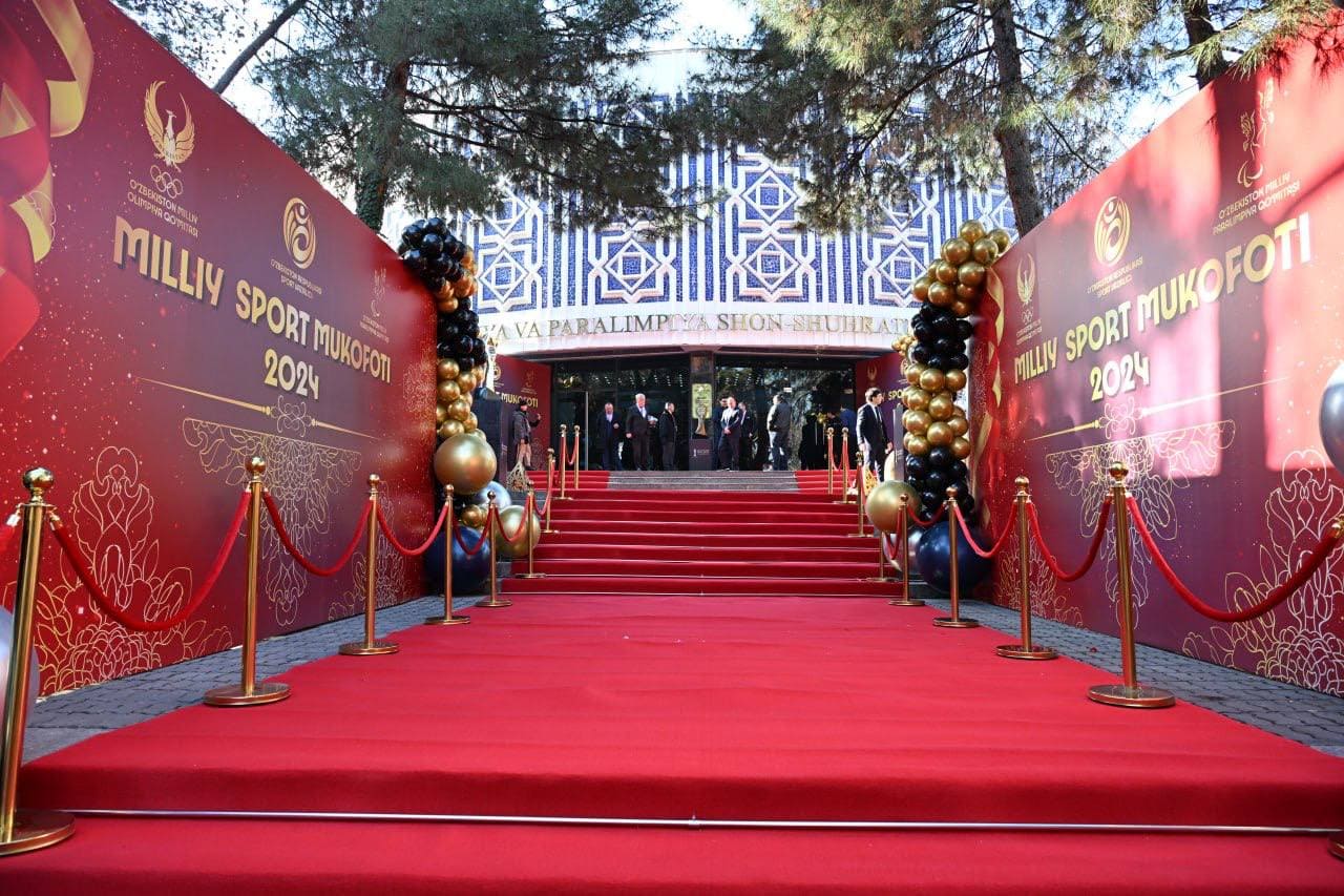 <p><strong>Abduqodir Husanov eng yosh, Hasanboy eng yaxshi erkak sportchi, Keldiyorova eng yaxshi ayol sportchi — </strong><b>o‘zbek sportida yilning eng yaxshilari aniqlandi</b></p>