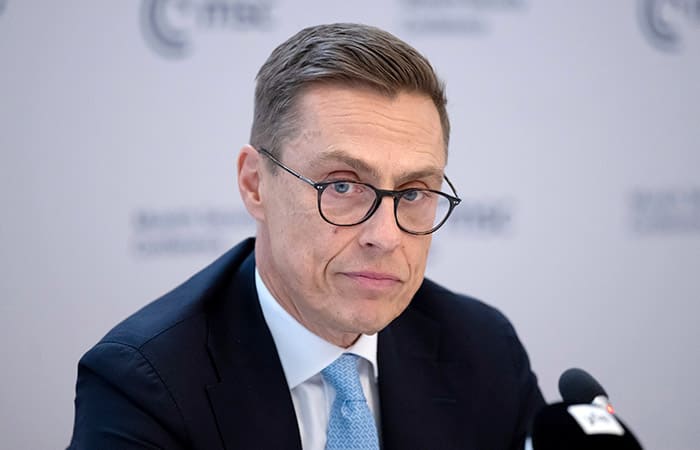<p><b>“Finlyandiya agar ehtiyoj tug‘ilsa bir hafta ichida 280 ming askarni safarbar qila oladi” — prezident Aleksandra Stubba</b></p>