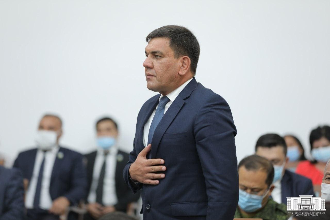 <p><b>Yashnobod hokimining o‘zini mukofotlash to‘g‘risidagi qarori qonuniy ekani bildirildi</b></p>