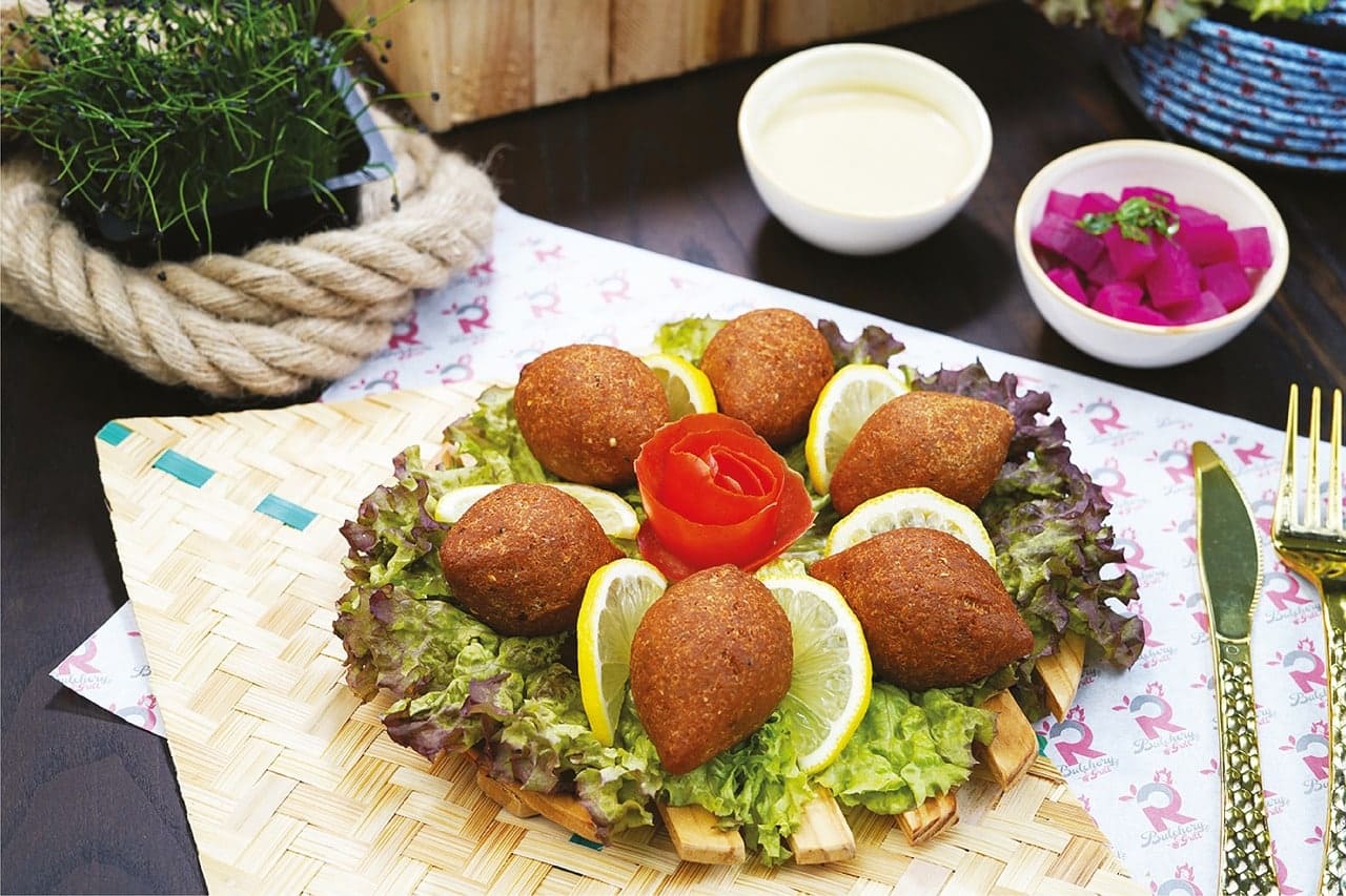 Праздник вкуса: киббех, фалафель, &laquo;Шейх аль-Махши&raquo; и магия пахлавы на новогоднем столе Ближнего Востока