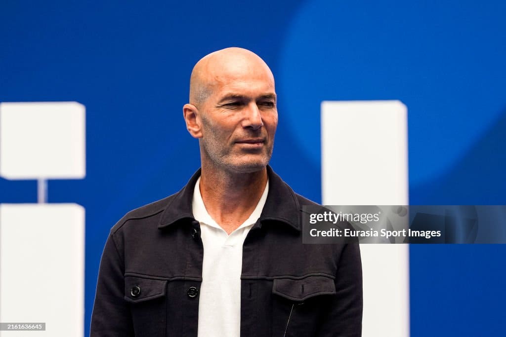 <p><b>Zidan kelajagi borasida bir qarorga kelgan</b></p>